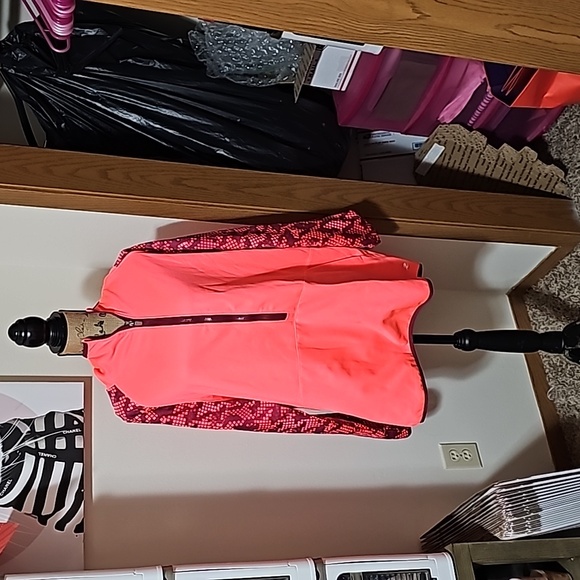 Energy Zone Tops - 3x energy zone hoodie with partial zip up front. Pink/orange and maroon.